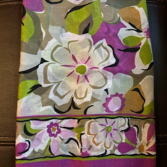 VERA BRADLEY Large Portobello Road Floral Scarf - Picture 2 of 6